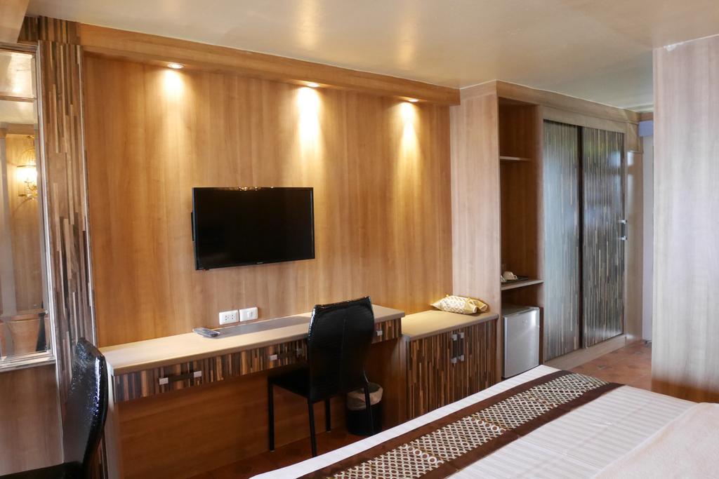 The Montana Lodge-Sathorn Bangkok Exterior photo